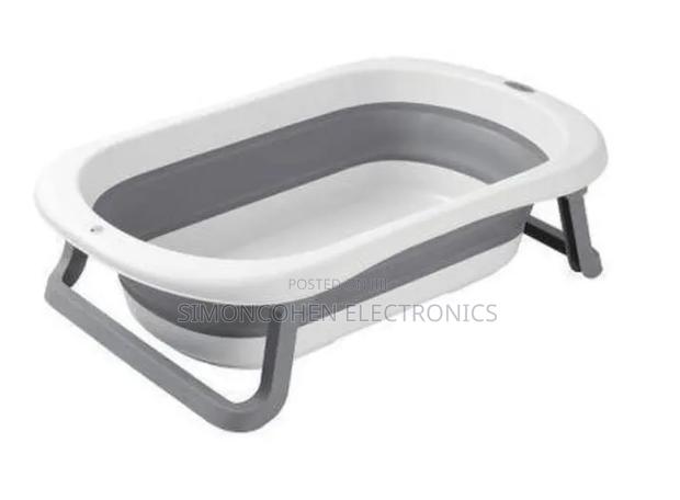 Foldable Baby Bathtub With a Thermometer 
K - main view