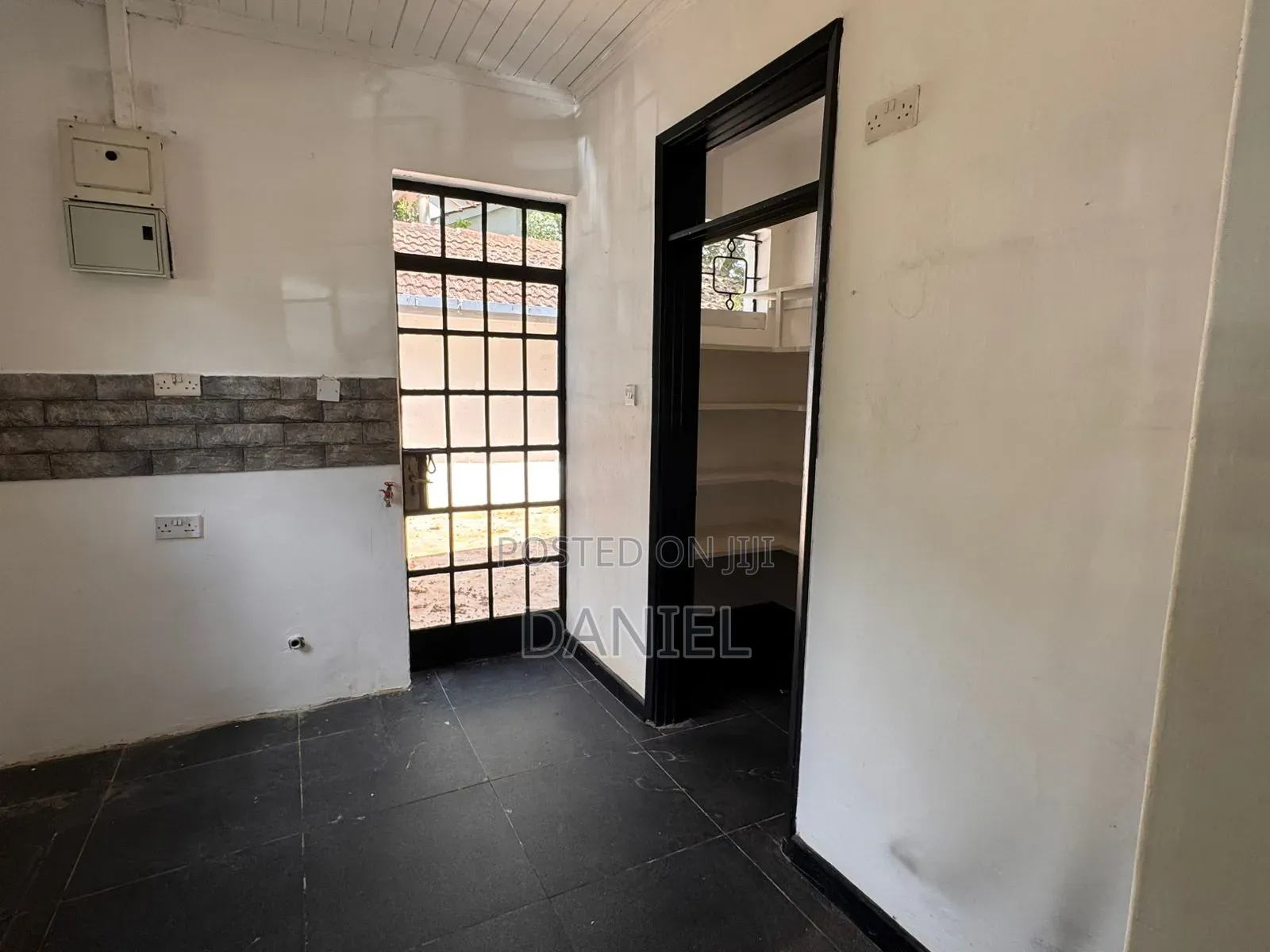 4bdrm Townhouse / Terrace in Lavington for rent