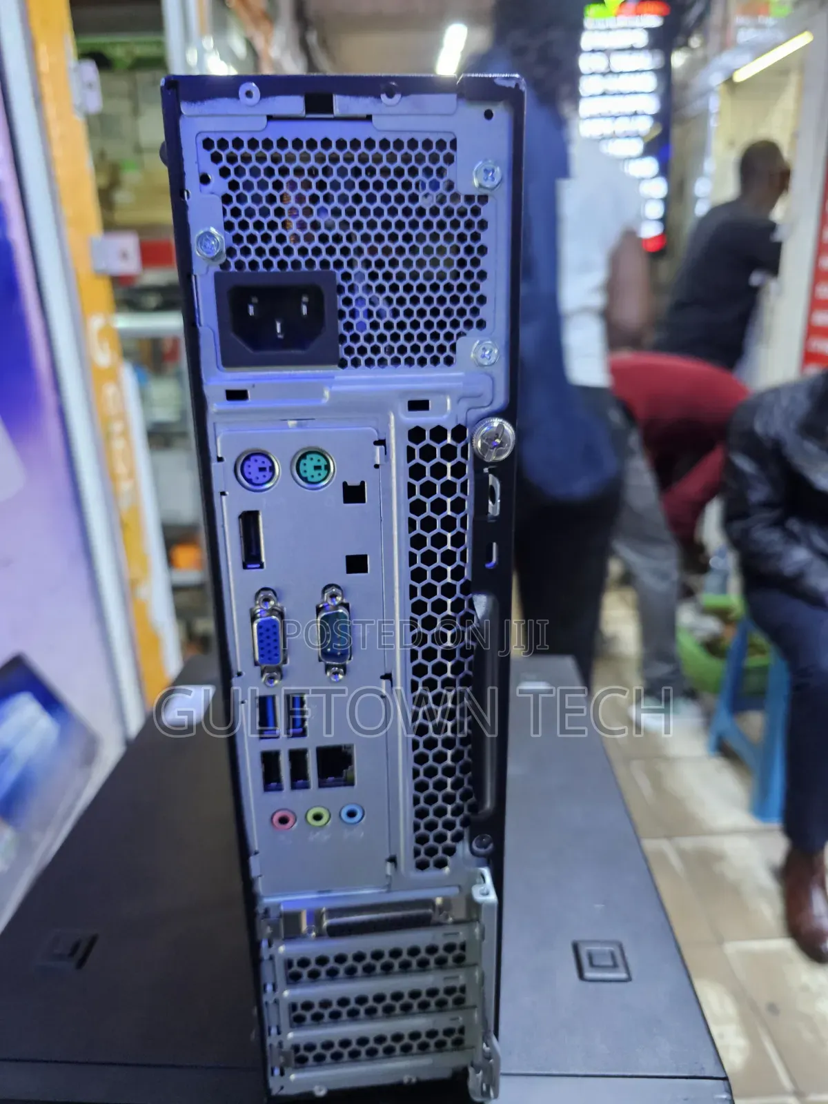 Desktop Computer Lenovo ThinkCentre M700 8GB Intel Core i7 HDD 500GB