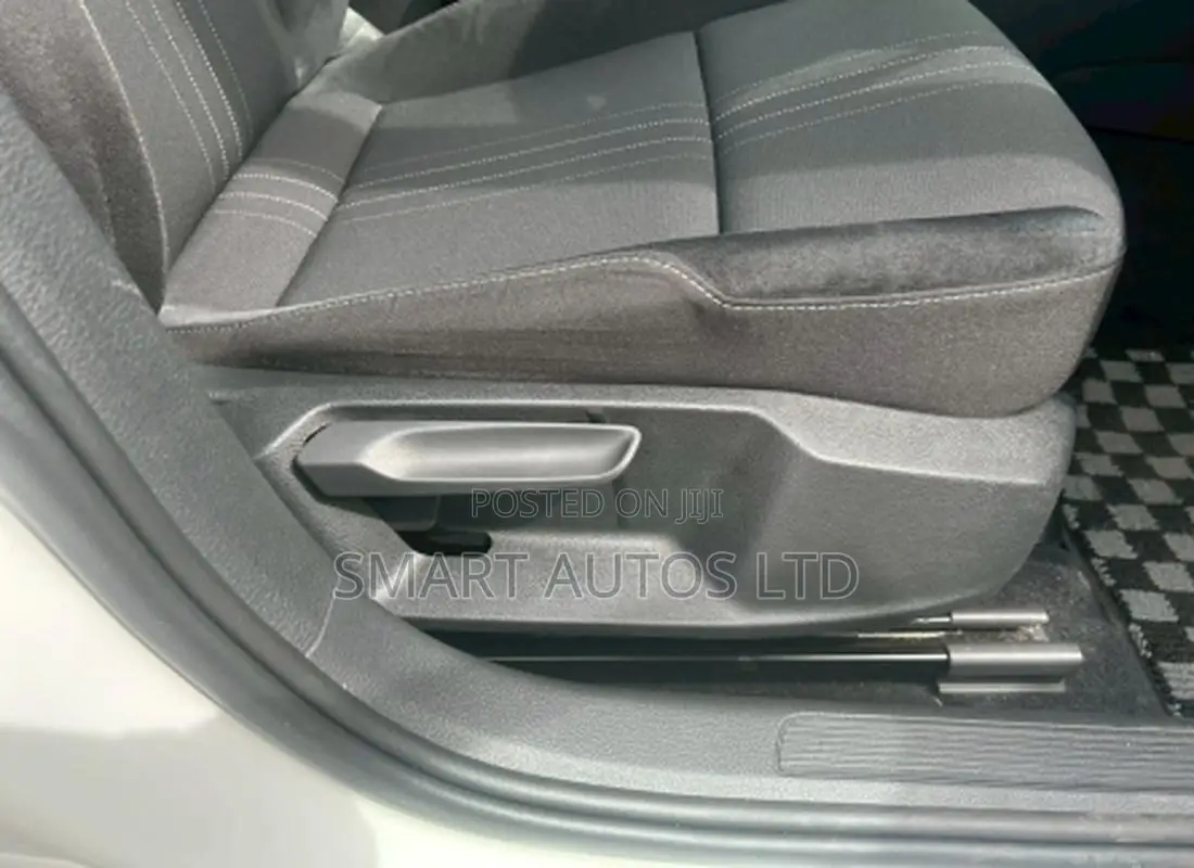 Volkswagen Golf Variant 2019 White