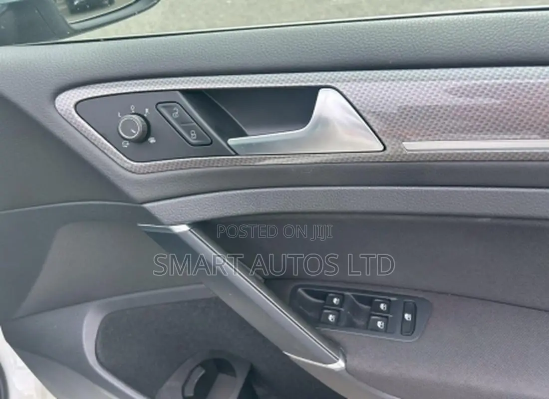 Volkswagen Golf Variant 2019 White