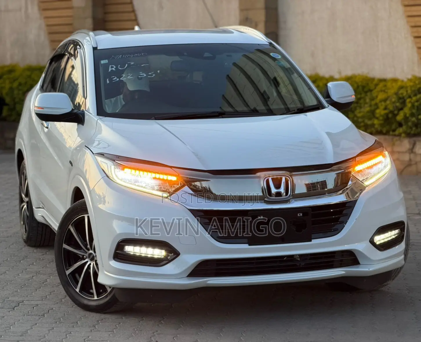 Honda Vezel 2018 White