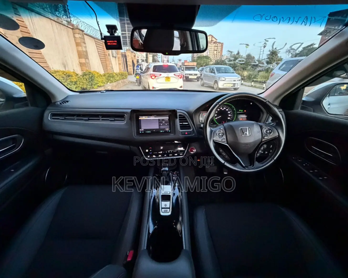 Honda Vezel 2018 White