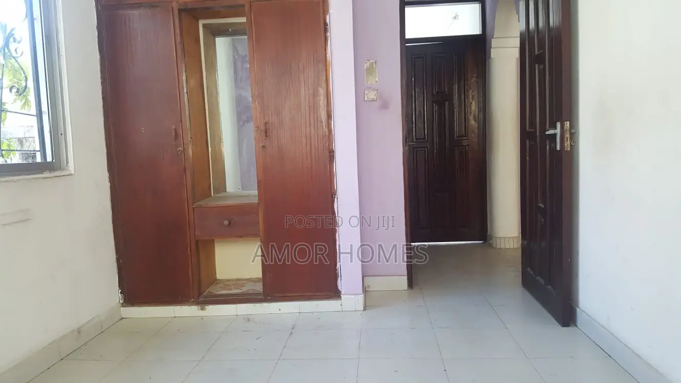 2bdrm Apartment in Mwandoni-Sun Light, Mshomoroni for rent