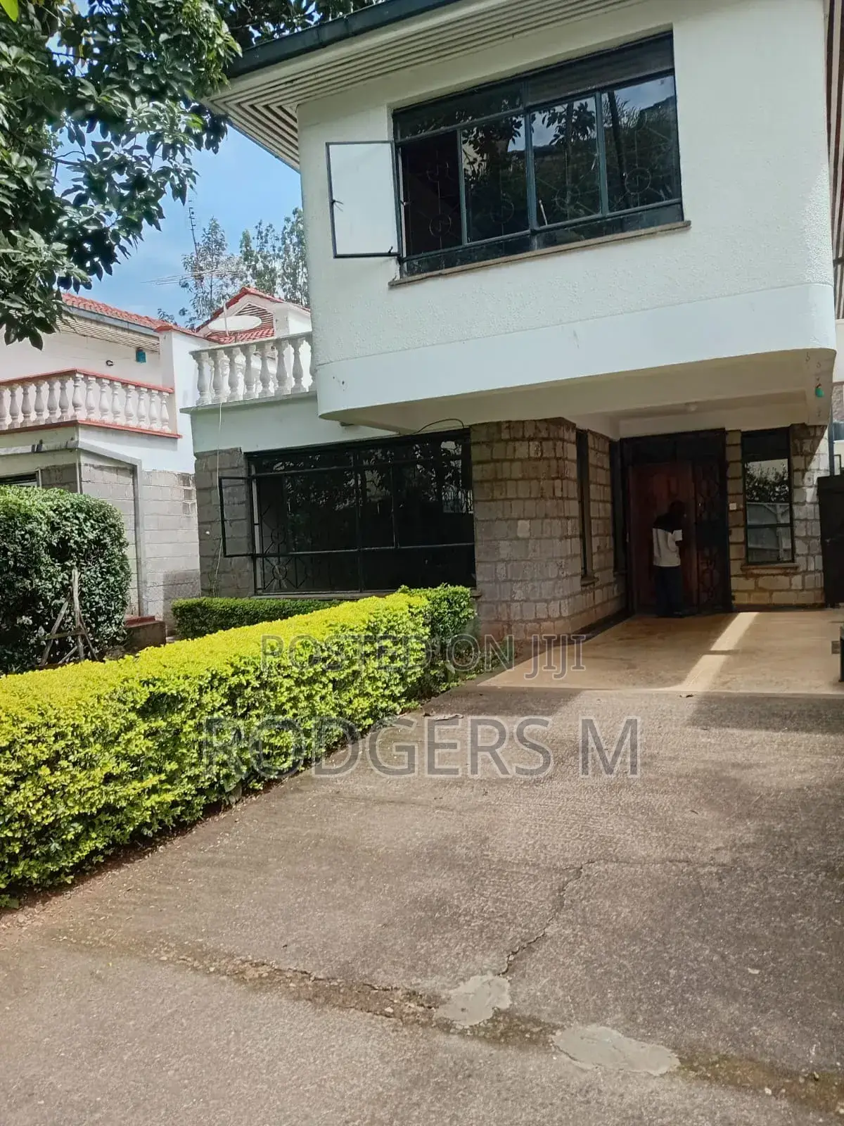 4bdrm Maisonette in Valley Arcade for rent