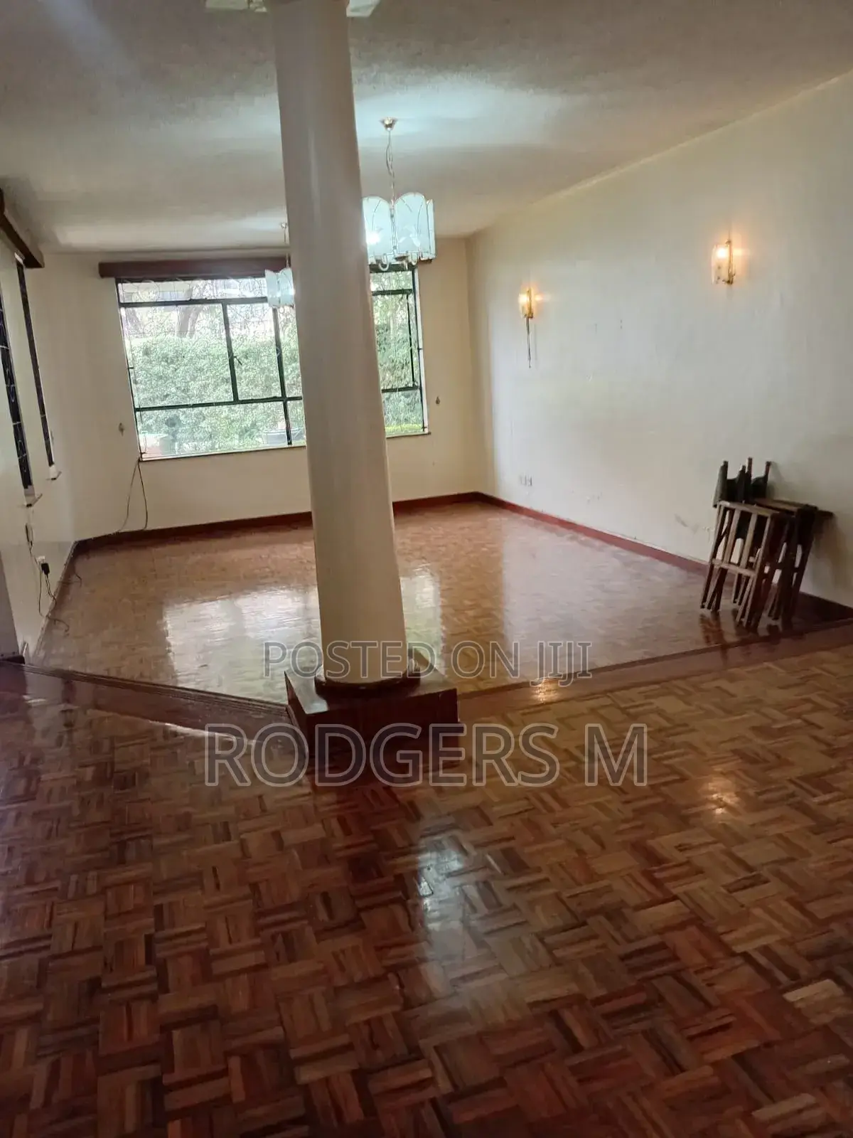 4bdrm Maisonette in Valley Arcade for rent