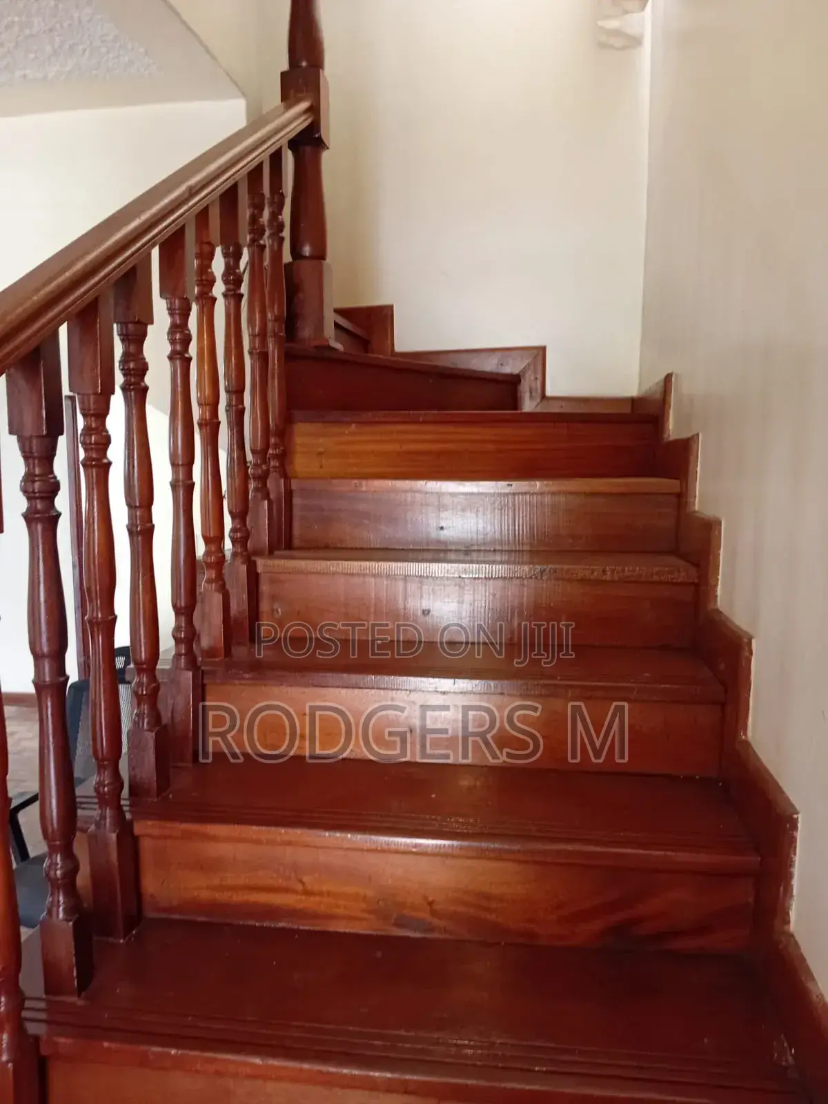 4bdrm Maisonette in Valley Arcade for rent