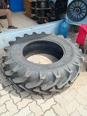 16.9-28 Vk Tractor Tyre – Heavy Duty Agricultural Tyre Made in India