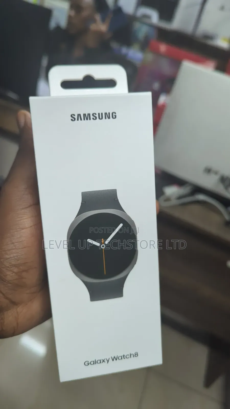 Samsung Galaxy Watch 8
Tracks Sports Activities, Heart Rate(40mm)