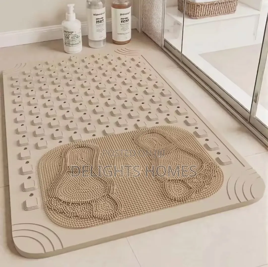 *Bathroom Antislip Mats With Scrubber and Pumice Stone
