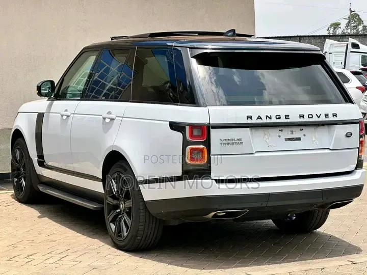 Land Rover Range Rover Vogue 2021 Off white