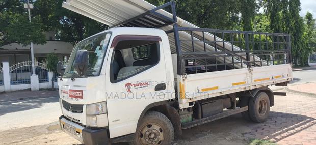 Mitsubishi Fuso Canter - thumbnail 2
