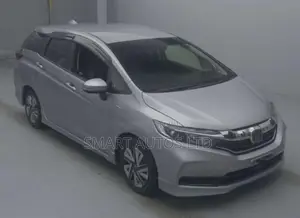 Honda Fit Shuttle 1.5 Hybrid 2WD 2019 Silver