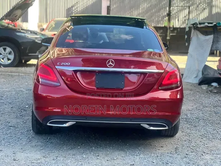 Mercedes-Benz C200 2019 Red