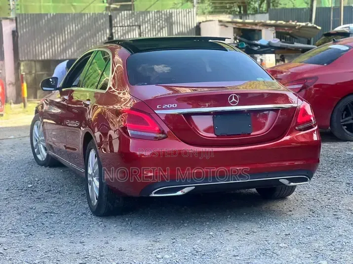 Mercedes-Benz C200 2019 Red