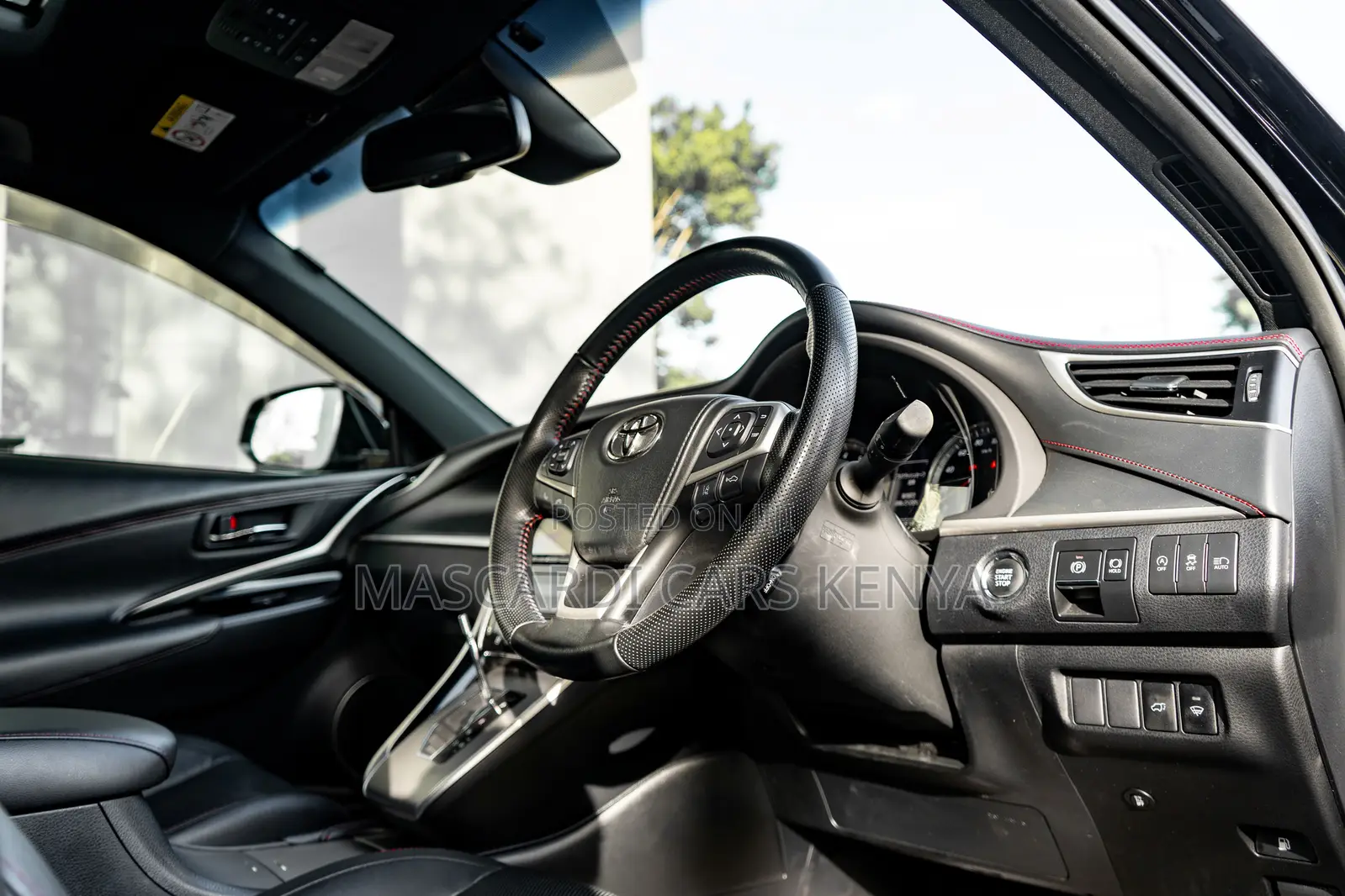 Toyota Harrier 2.0 4WD 2018 Black