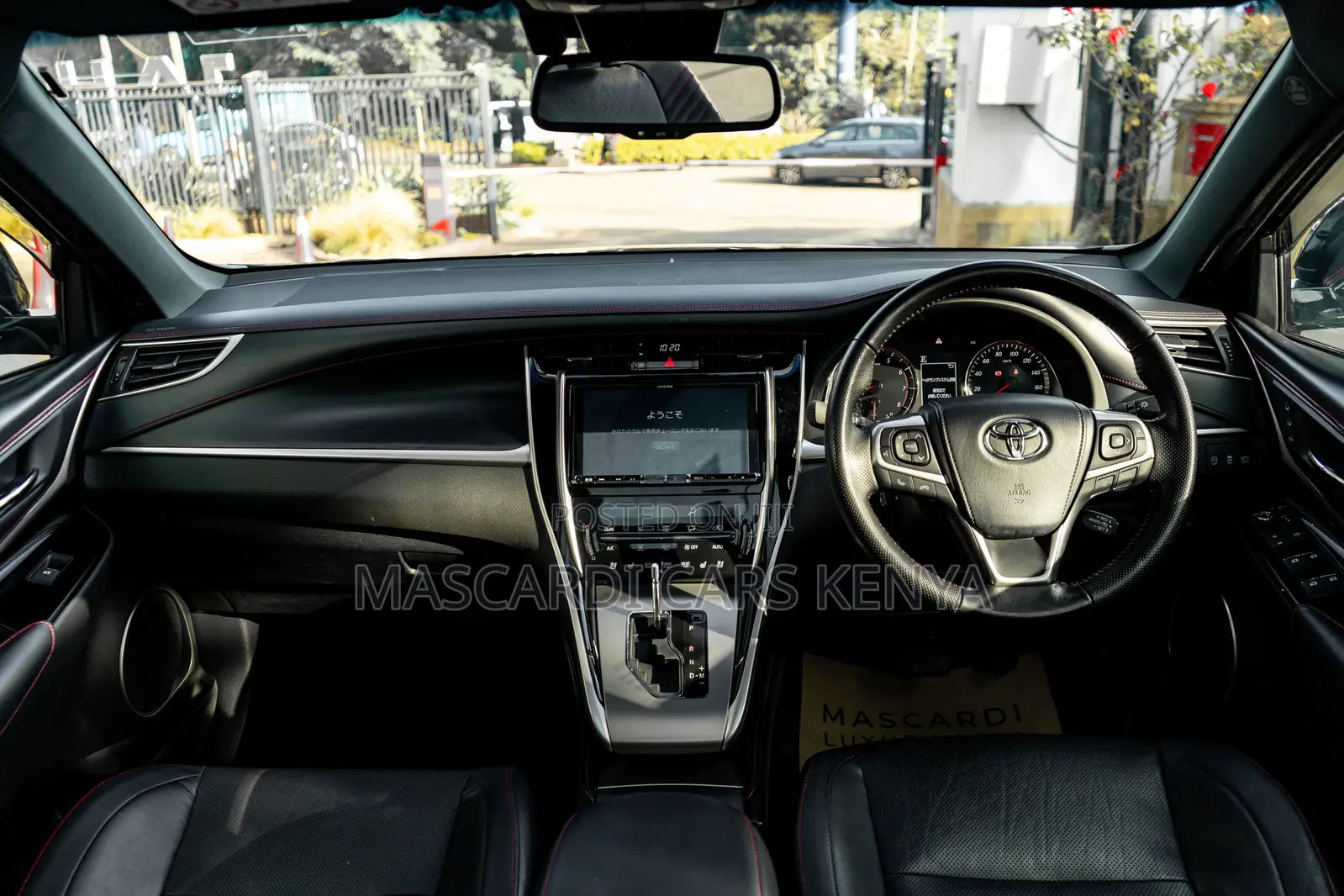Toyota Harrier 2.0 4WD 2018 Black