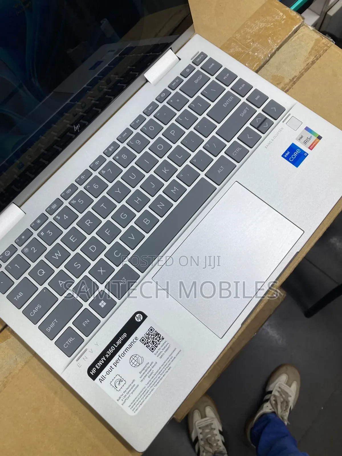 New Laptop HP Envy X360 8GB Intel Core i5 SSD 512GB