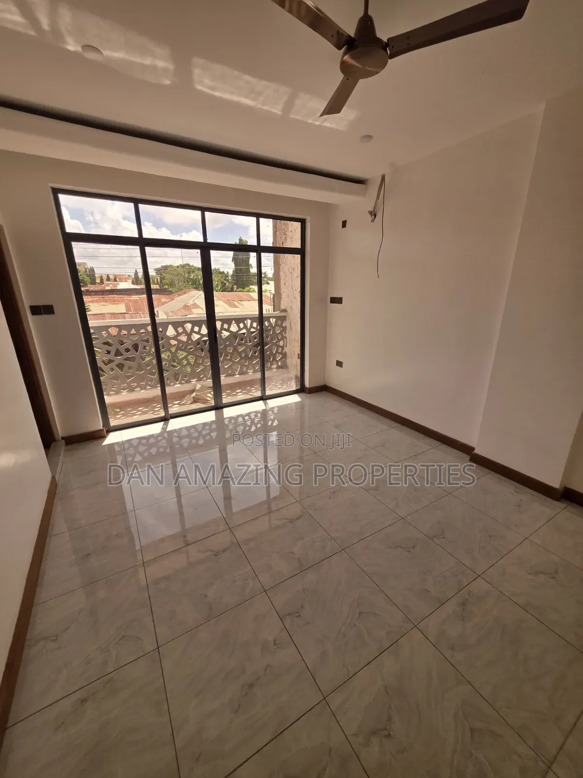 3bdrm Apartment in Mombasa Plus Dsq, Bombolulu for sale
