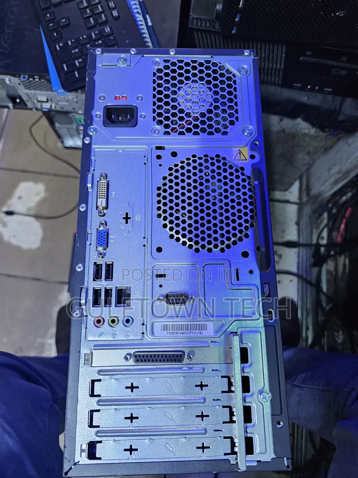 Desktop Computer Lenovo ThinkCentre M720 4GB Intel Core i3 HDD 160GB
