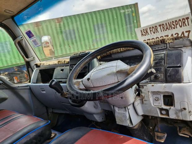 Mitsubishi Canter 4d33 - thumbnail 2