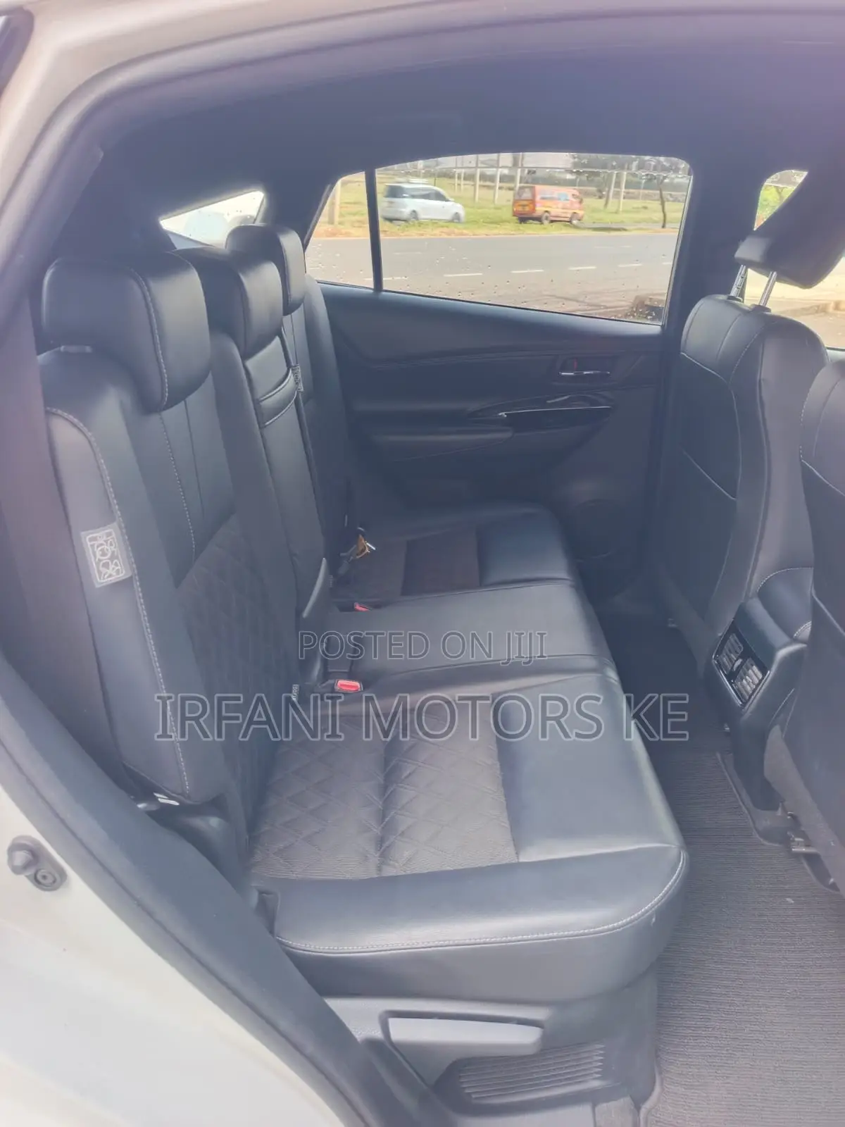 Toyota Harrier 2.0 2019 White