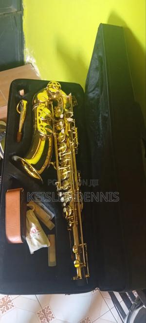 Tenor Saxophone - thumbnail 2