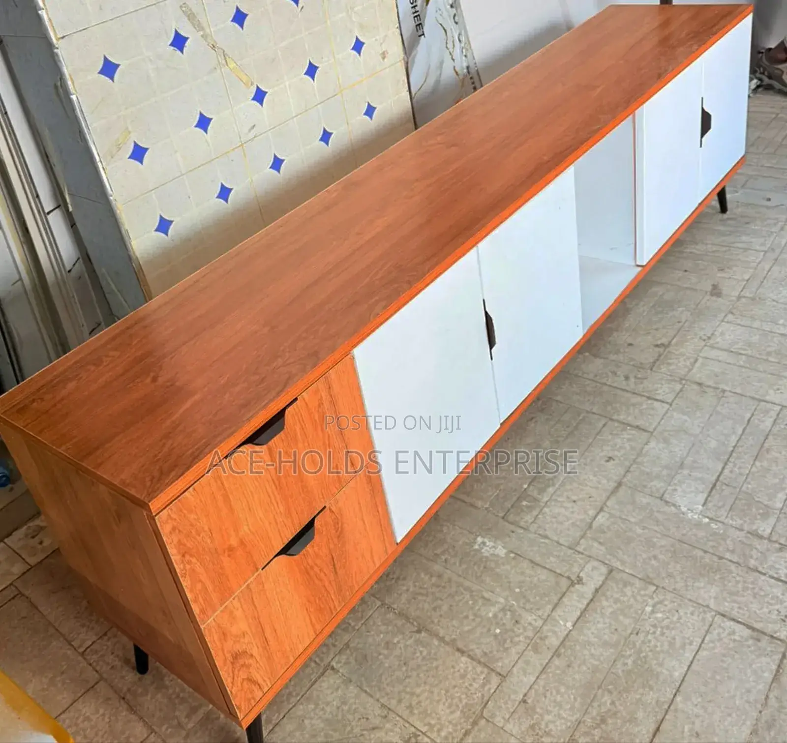 6 Feet Laminating Modern Executive Tv Stand With Compartments