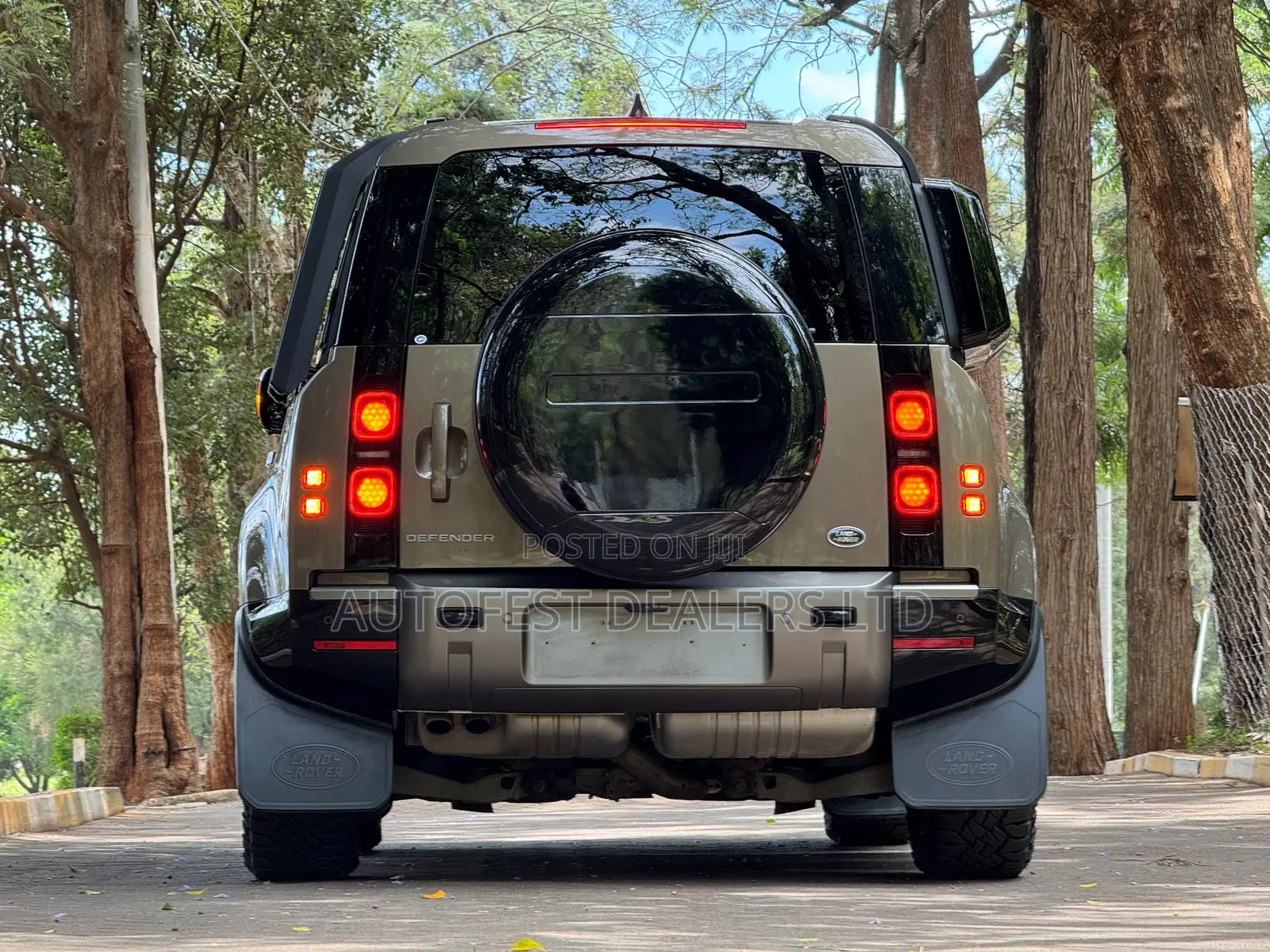 Land Rover Discovery HSE R-Dynamic 2021 Brown