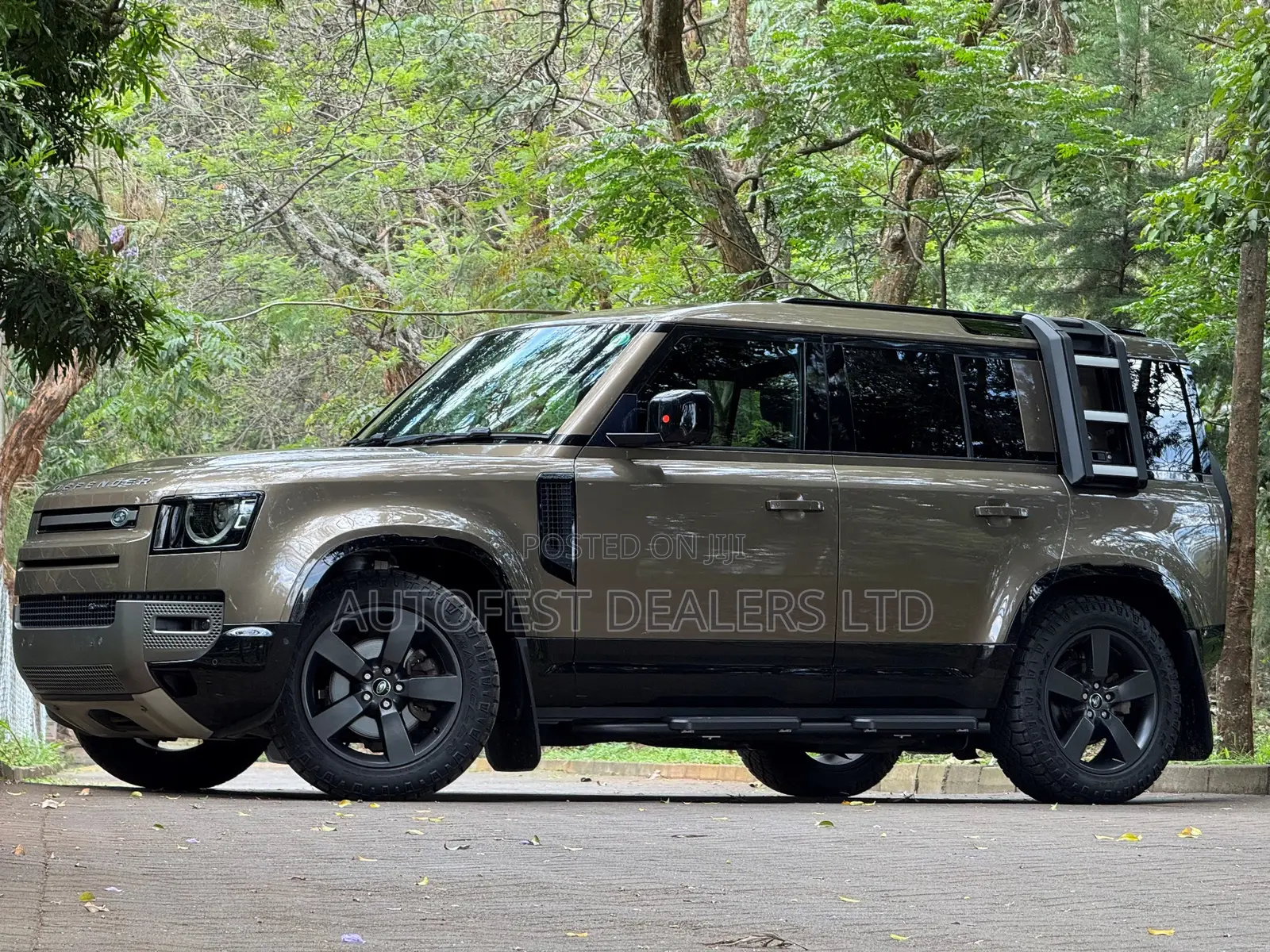 Land Rover Discovery HSE R-Dynamic 2021 Brown