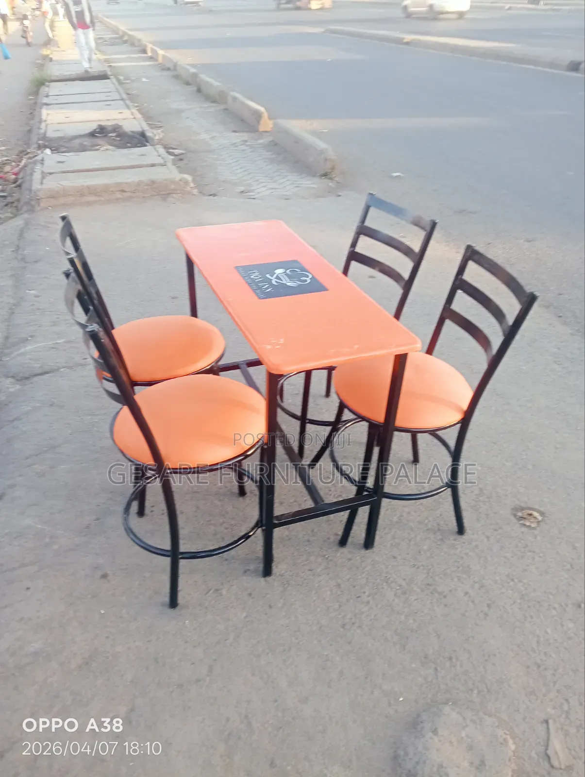 Hotel Seat With 1 by 4 Ft Table
