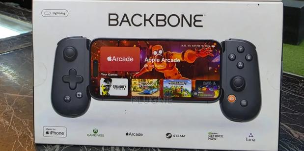 Backbone One Mobile Gaming Controller (Usb-c And Lightning Connector) - thumbnail 2