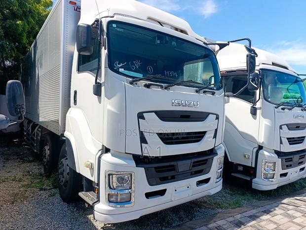 Isuzu Giga