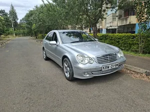 Mercedes-Benz C180 2006 Silver