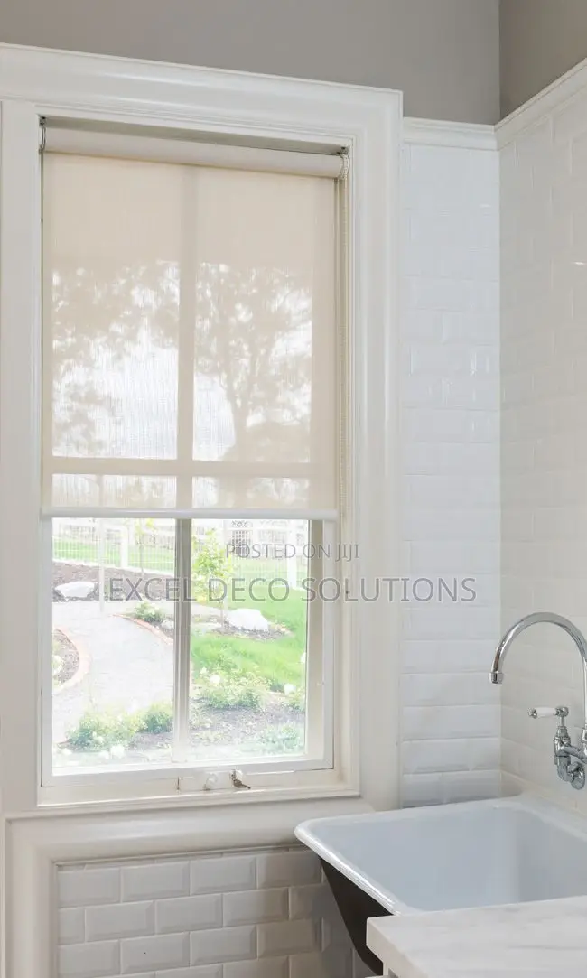 Sunscreen Roller Blinds for Office Comfort and Modern Interiors