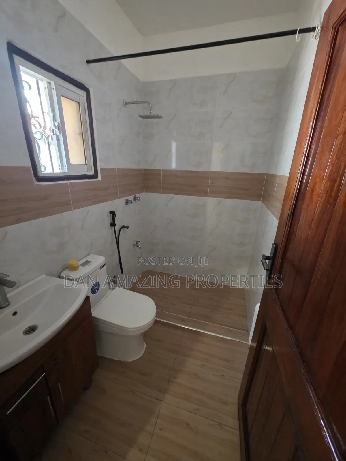 3bdrm Maisonette in Mombasa Plus Dsq, Bombolulu for sale
