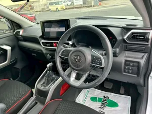Toyota Raize 1.0 FWD 2021 White
