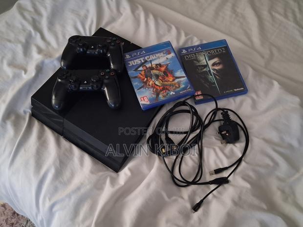 Playstation 4 - thumbnail 2