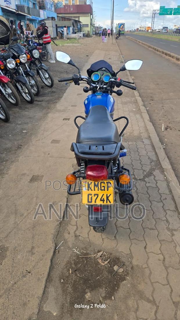 TVS HLX Plus ES 2024 Blue