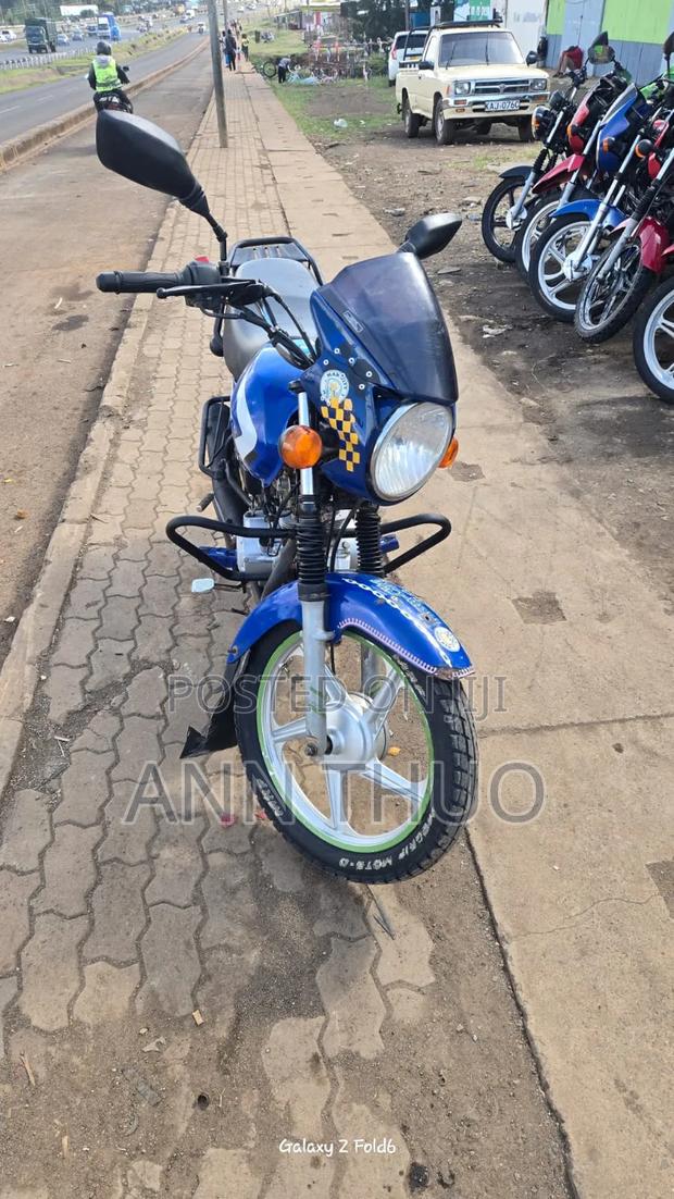 TVS HLX Plus ES 2024 Blue - thumbnail 4