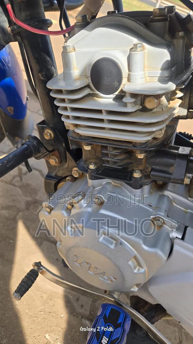 TVS HLX Plus ES 2024 Blue - thumbnail 5