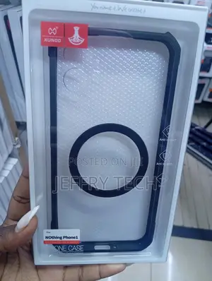 Xundd Shockproof Clear Bumper Case for the Nothing Phone (1).
