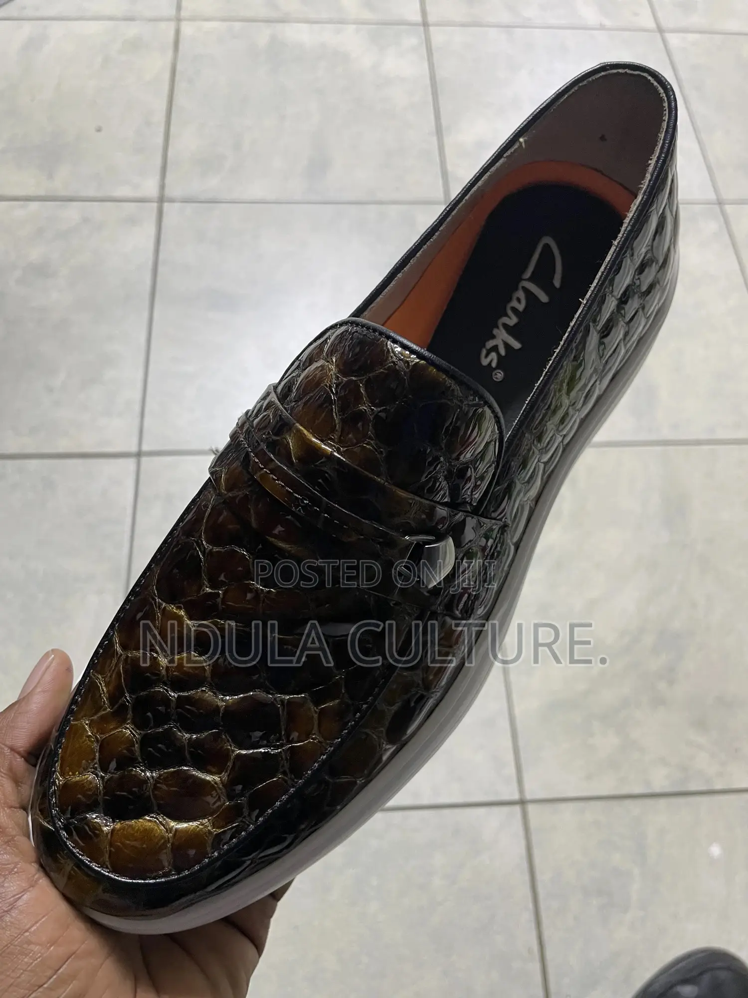 Patent Leather Clarks Loafers/Moccasins