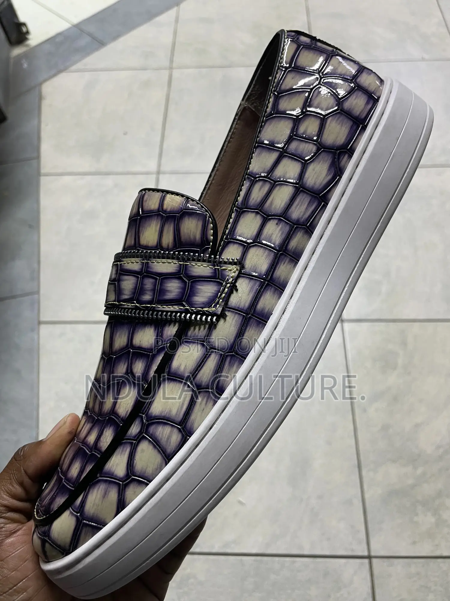 Patent Leather Clarks Loafers/Moccasins