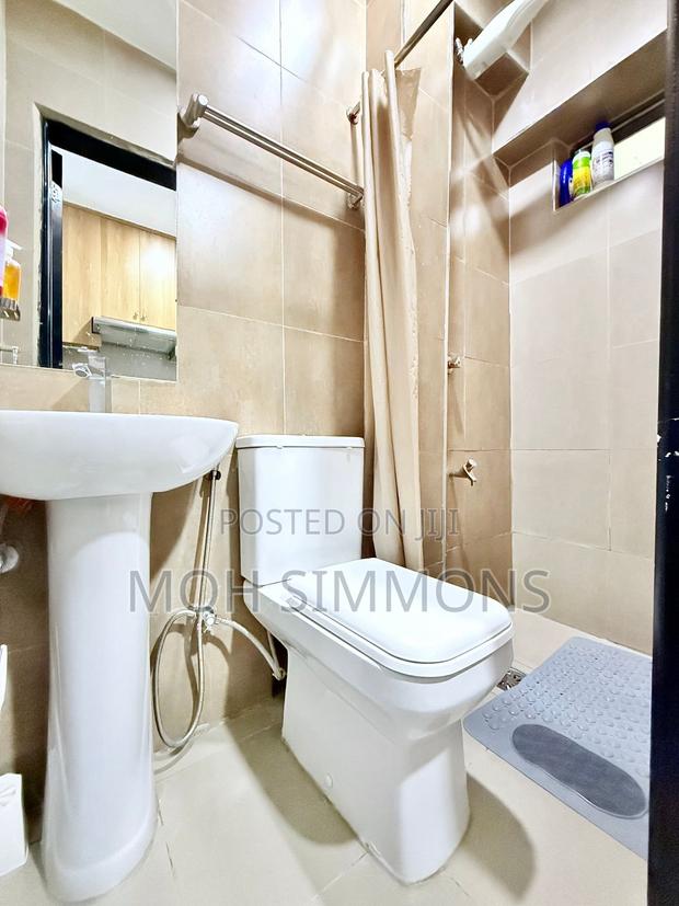 Fully Furnished Airbnb 1 Bedroom in Parklands - thumbnail 6