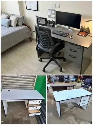 Headrest Office Chair and Desk