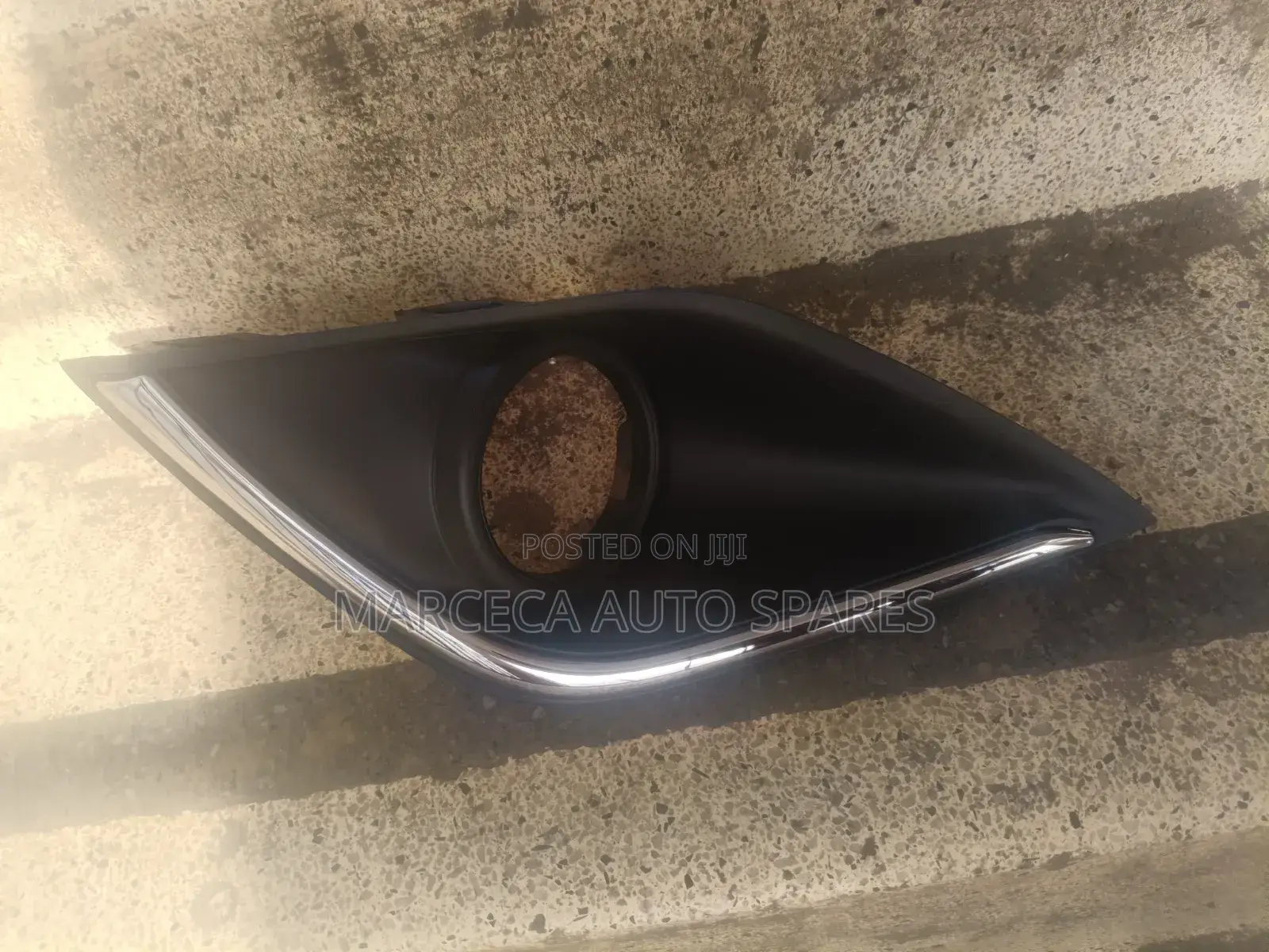 Foglight Housing Mistrubishi Outlander 2016-2020 Chrome