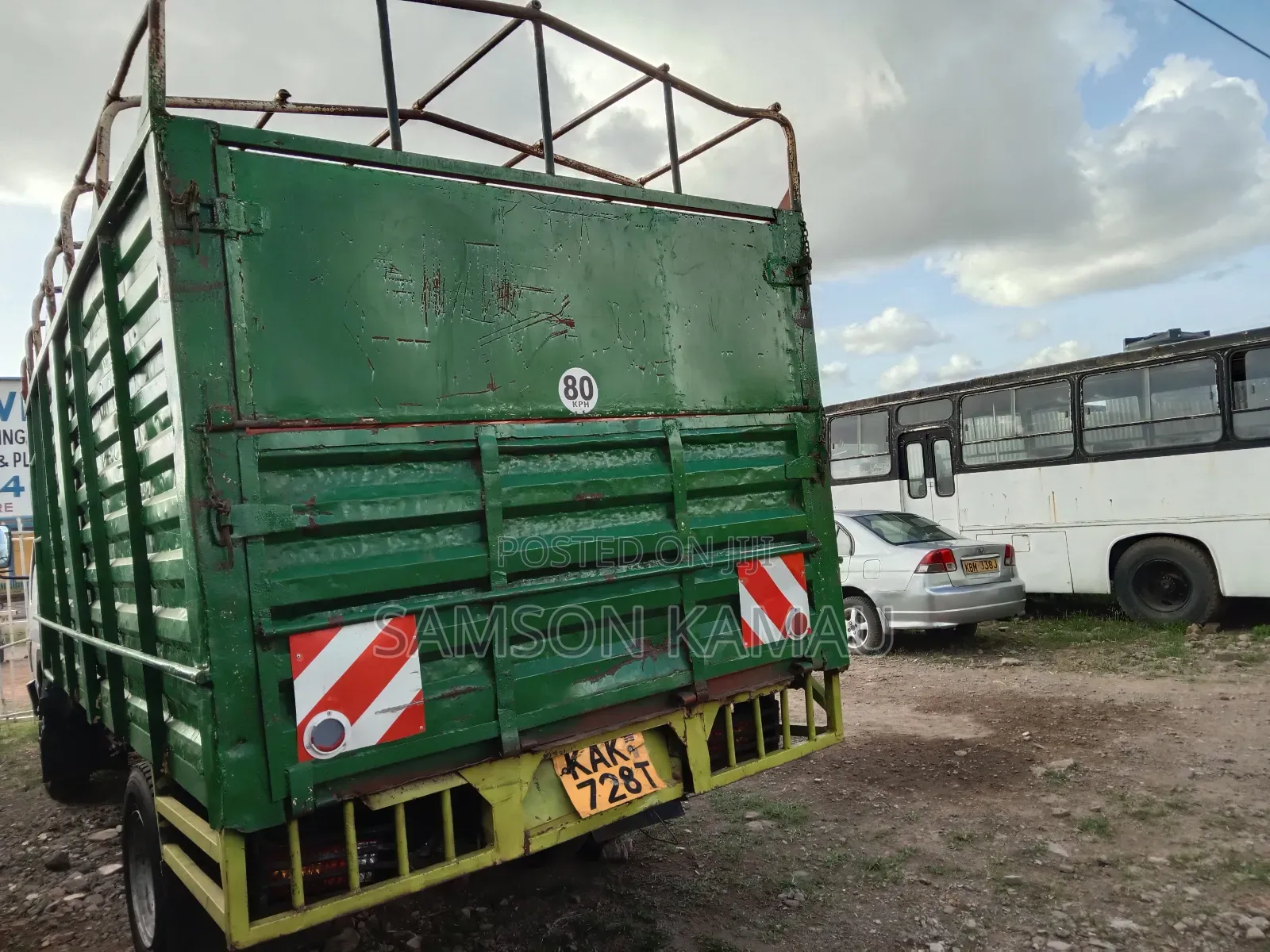 Isuzu NPR Canter