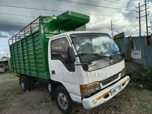 Isuzu NPR Canter