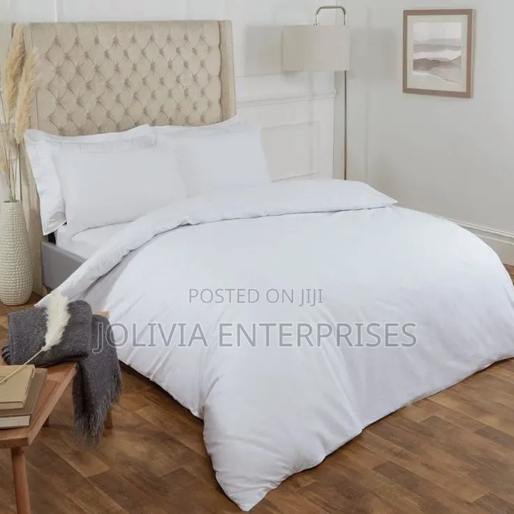 Hotel Quality White Plain Duvet Cover Set